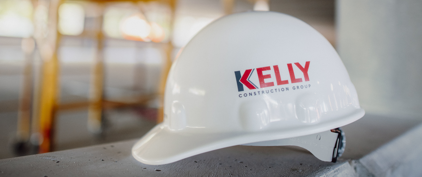 Kelly Construction Group hard hat